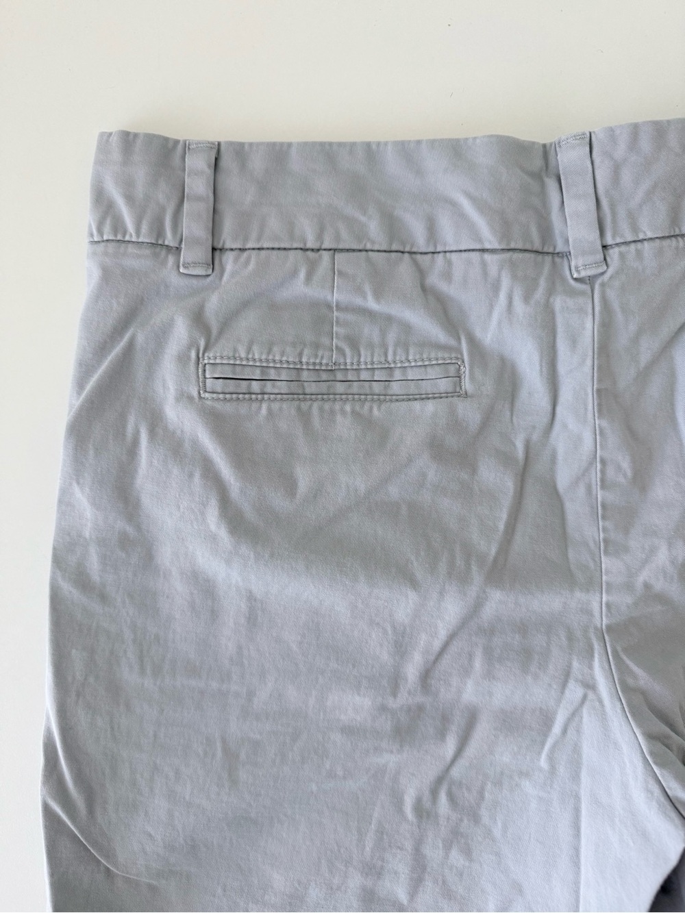 Tommy Hilfiger Flat Front Grey Chino Shorts Womens Size 10 Cotton Stretch - Picture 5 of 12